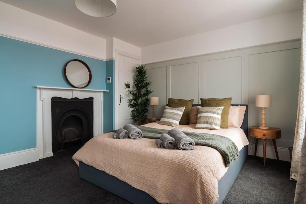 Bliss 3bed House Steps Away From The * Margate
