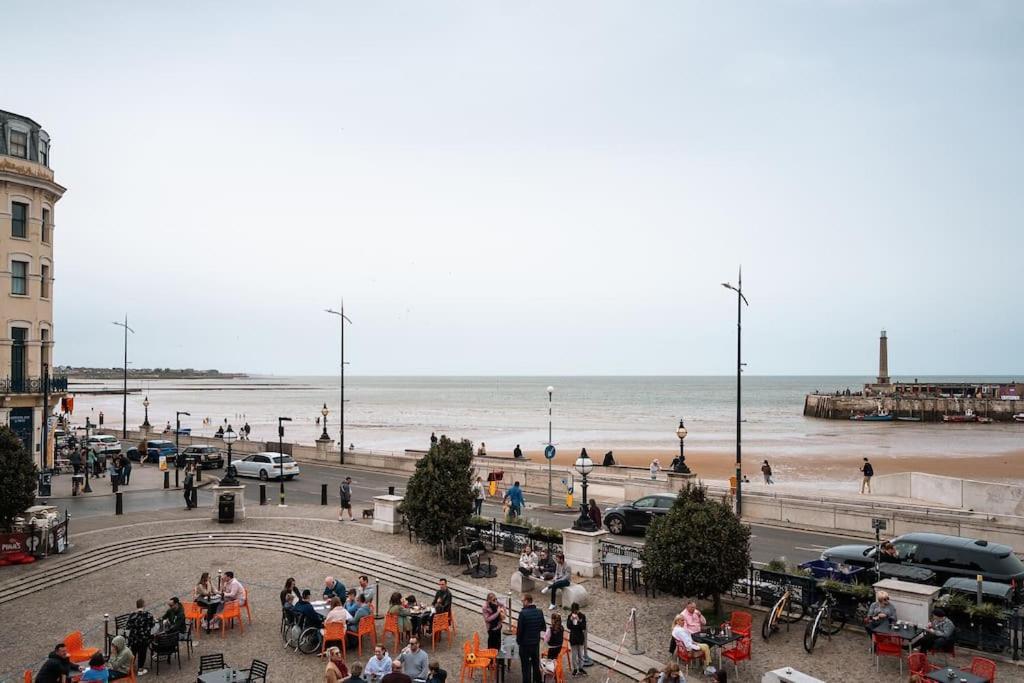 Bliss 3bed House Steps Away From The Holiday home Margate